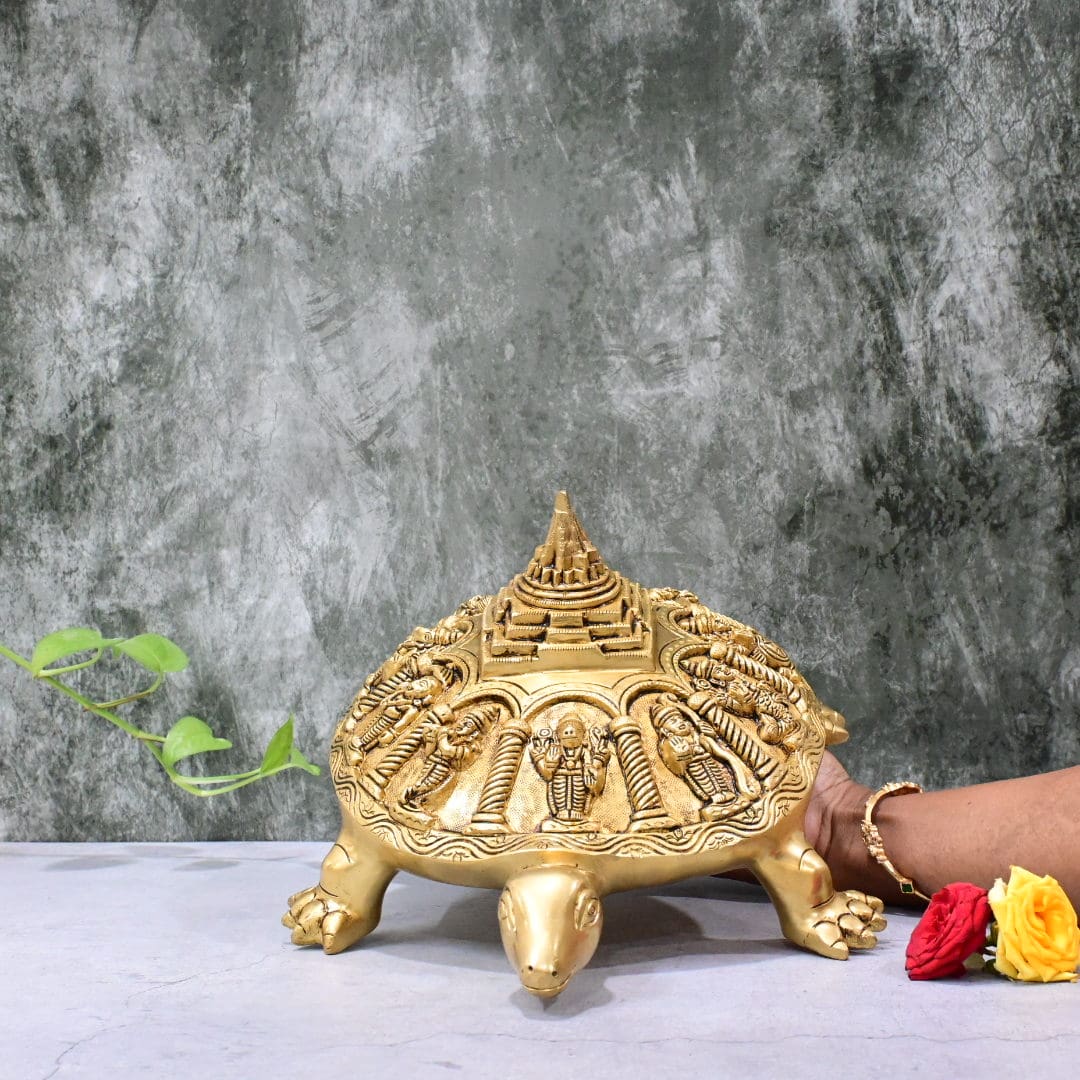 ఇత్తడి తాబేలు వాస్తు విష్ణు దశావతార్ విగ్రహం బేస్ పెద్ద సైజు (5.5 కిలోలు) వాస్తు విగ్రహం శ్రీ యంత్రంతో విష్ణువు విగ్రహం