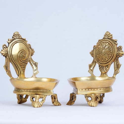 Shanku chakra set (Deepam, 2.6 Kg): Brass diya puja (Big size) for home decor