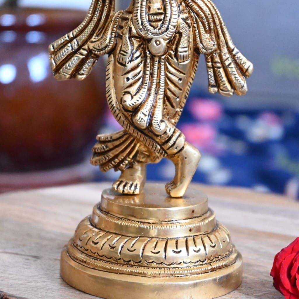 గృహాలంకరణ పూజ కోసం వేణువుతో కూడిన ఇత్తడి కృష్ణ మూర్తి విగ్రహం చిన్నది