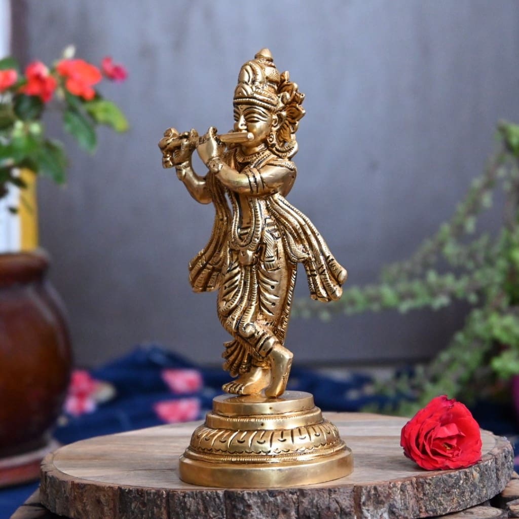 గృహాలంకరణ పూజ కోసం వేణువుతో కూడిన ఇత్తడి కృష్ణ మూర్తి విగ్రహం చిన్నది